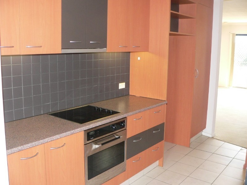 64 Norman Crescent, Norman Park QLD 4170