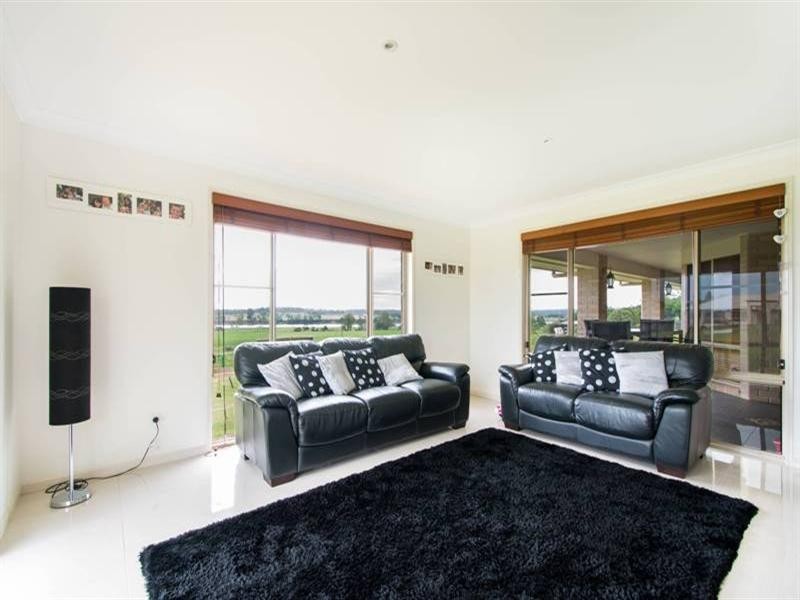 16 Nairn Terrace, Junction Hill NSW 2460