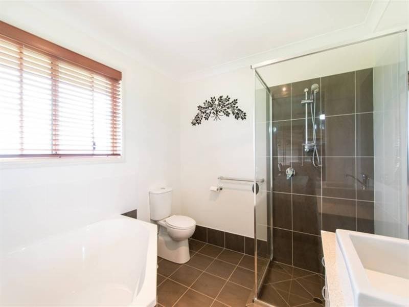 16 Nairn Terrace, Junction Hill NSW 2460
