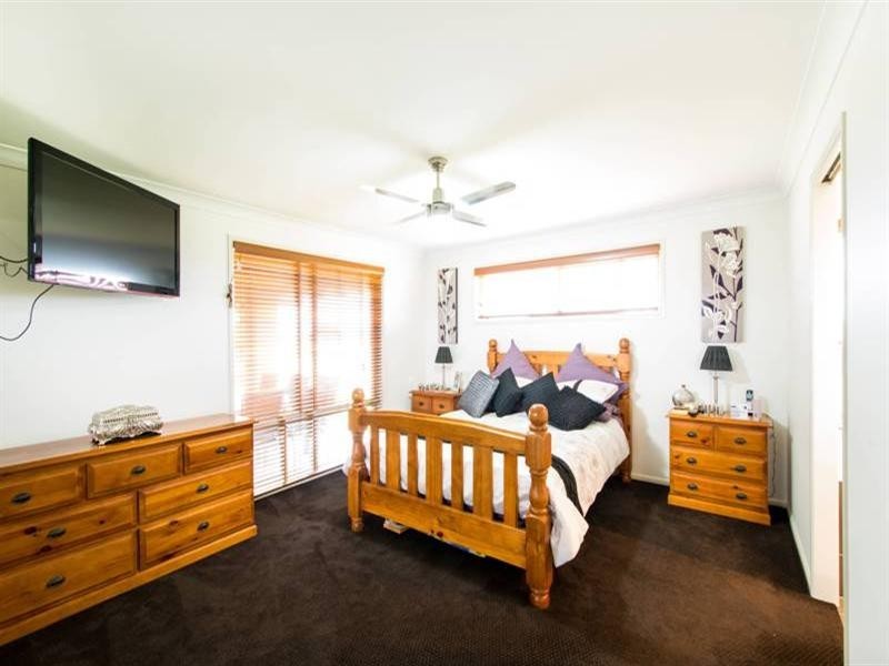 16 Nairn Terrace, Junction Hill NSW 2460