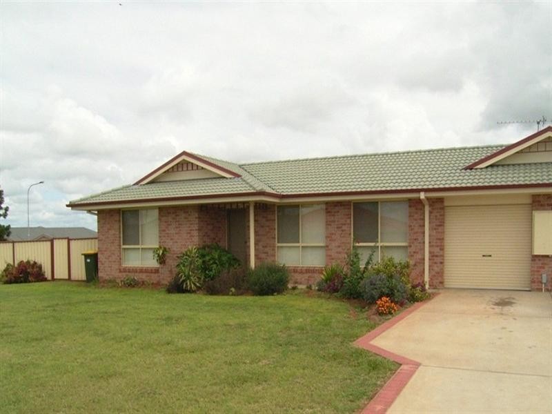 2/6 Lake Edgecombe Close, Junction Hill NSW 2460