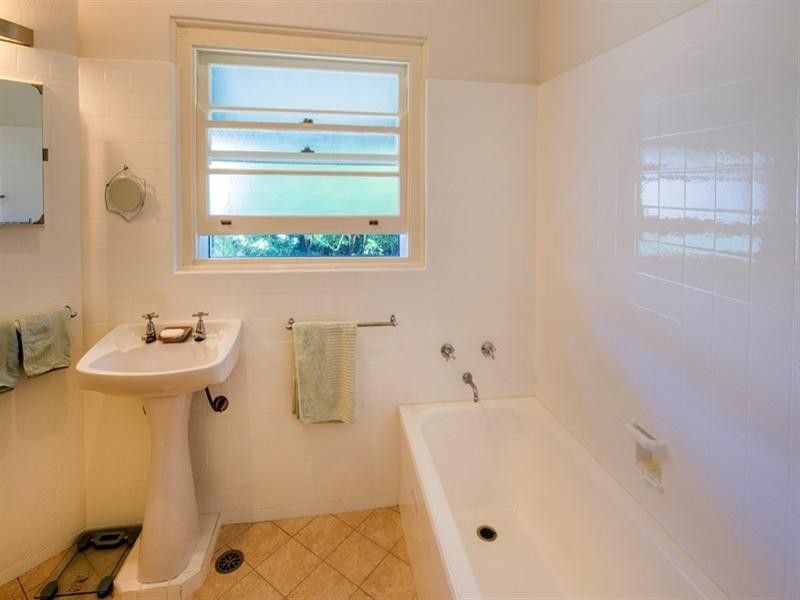 2 Bromley Street, Grafton NSW 2460