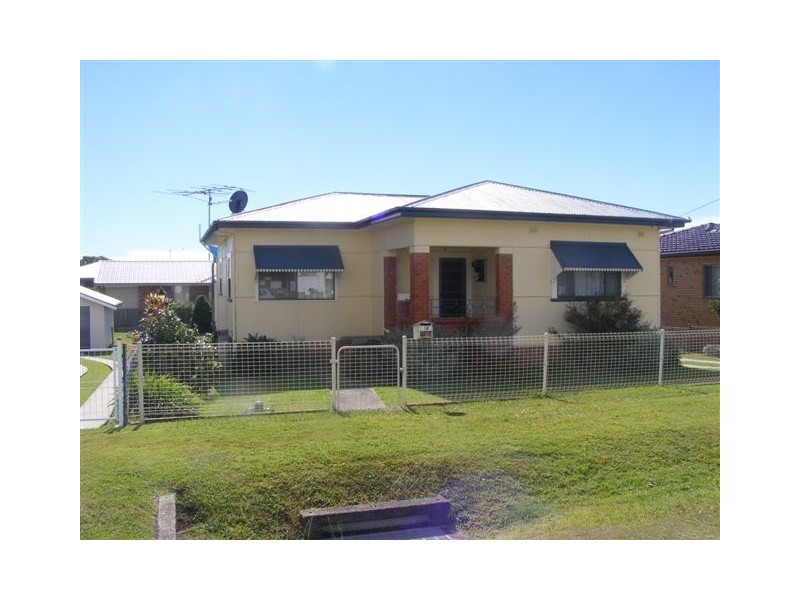 10 Elizabeth Avenue, Grafton NSW 2460