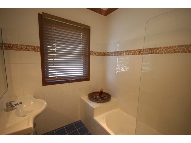 73 Milton Street, Grafton NSW 2460