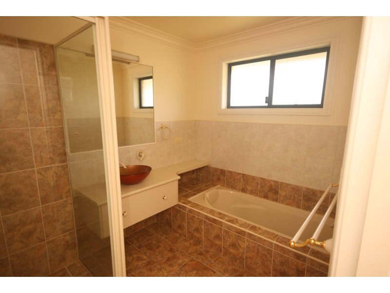 40 Martin Crescent, Junction Hill NSW 2460