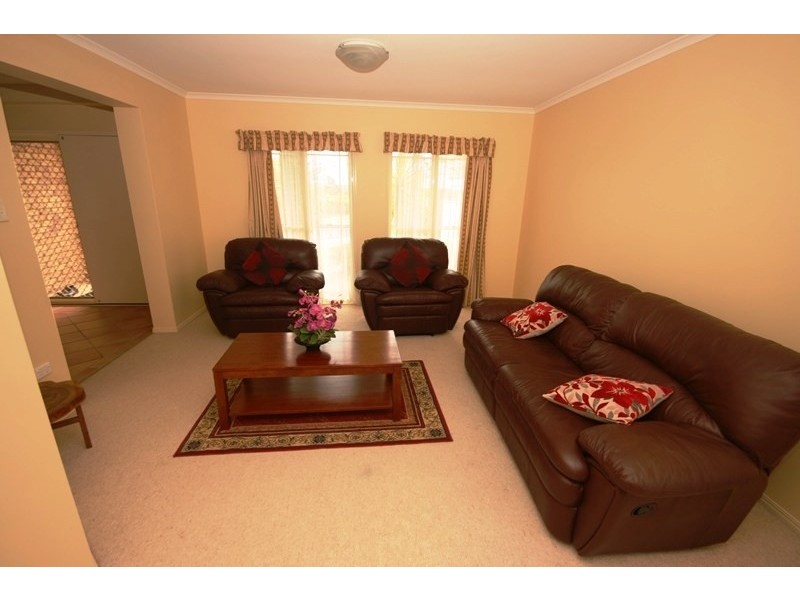 10 Lake Edgecombe Close, Junction Hill NSW 2460