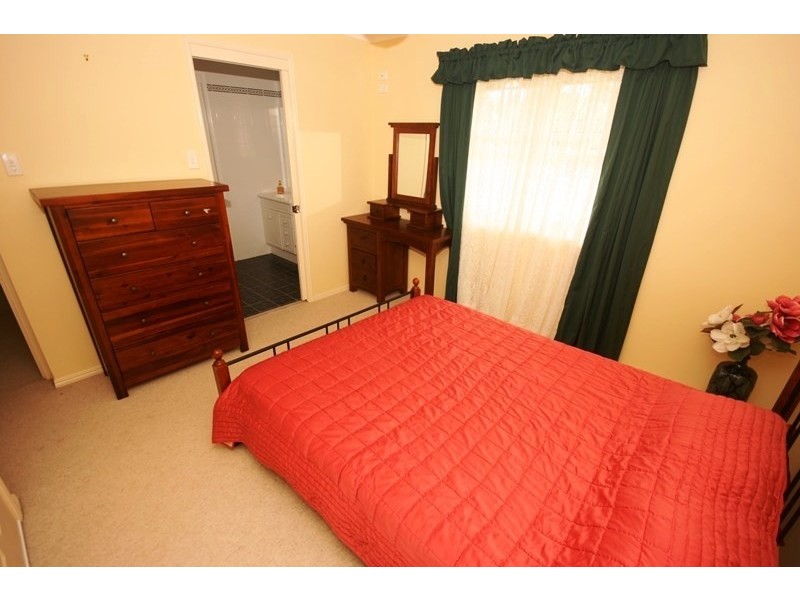 10 Lake Edgecombe Close, Junction Hill NSW 2460