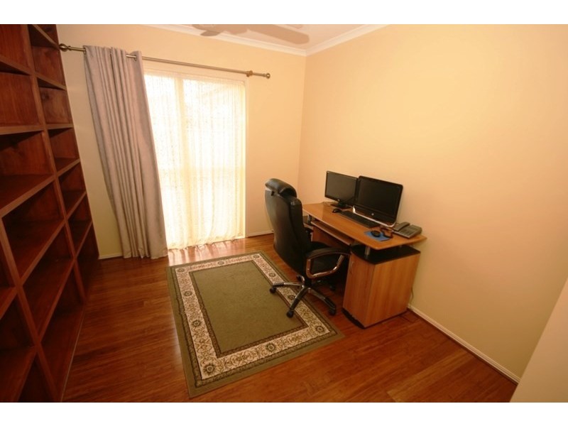 10 Lake Edgecombe Close, Junction Hill NSW 2460