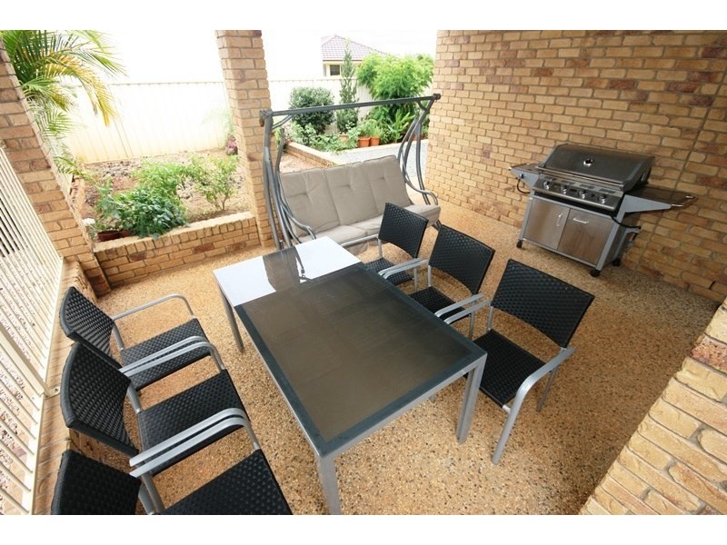 10 Lake Edgecombe Close, Junction Hill NSW 2460