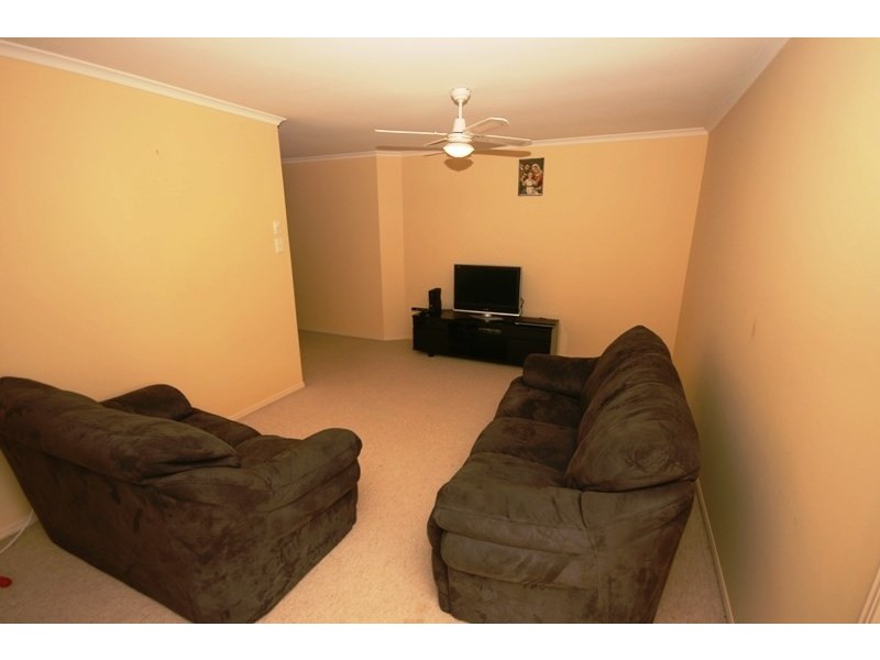 10 Lake Edgecombe Close, Grafton NSW 2460