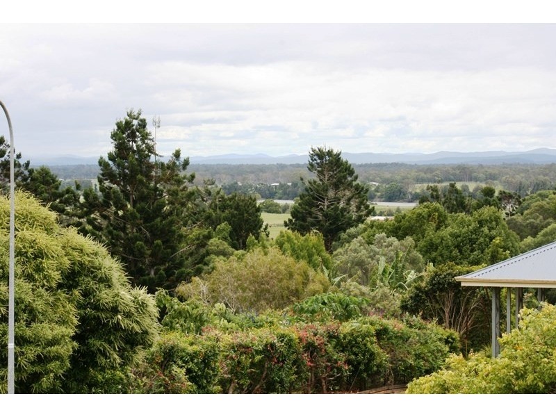 10 Lake Edgecombe Close, Grafton NSW 2460