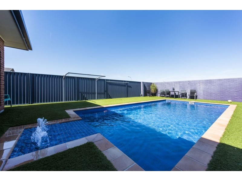 14 Mark Close, Grafton NSW 2460