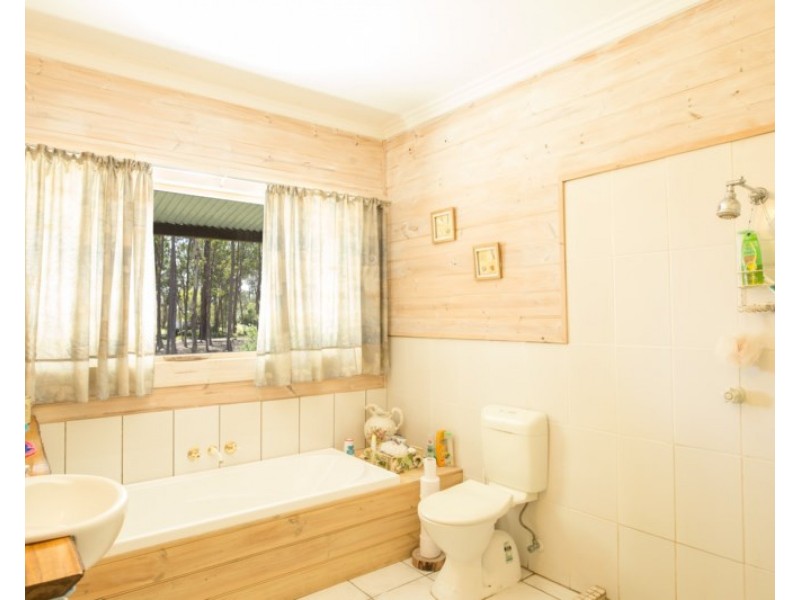 1 Maddison Place, Waterview Heights NSW 2460