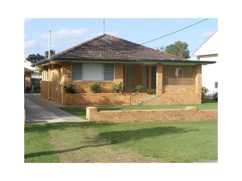8 Robinson Avenue, Grafton NSW 2460