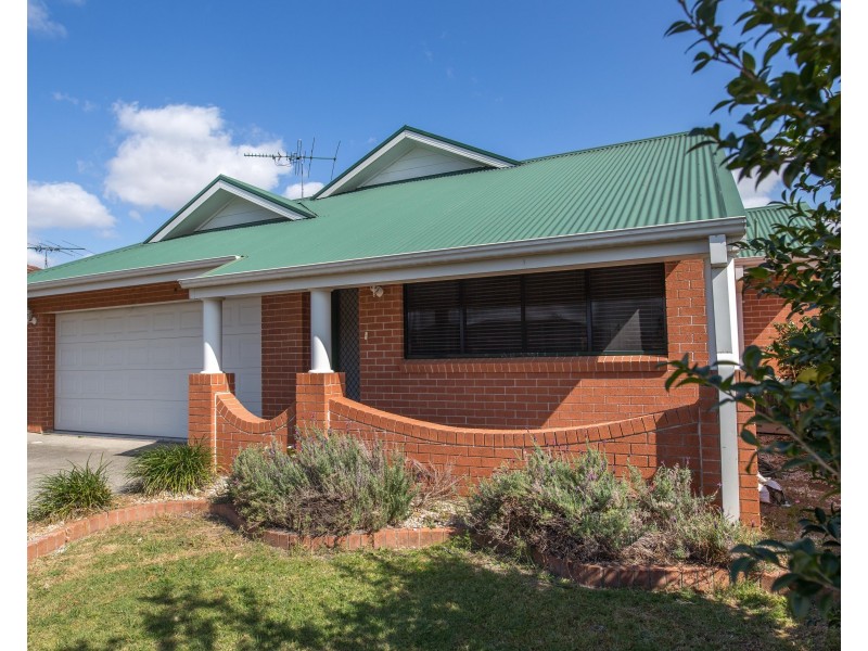 5 North Meadow Drive, Grafton NSW 2460