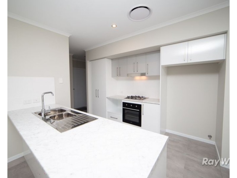 6B Rivertop Crescent, Junction Hill NSW 2460
