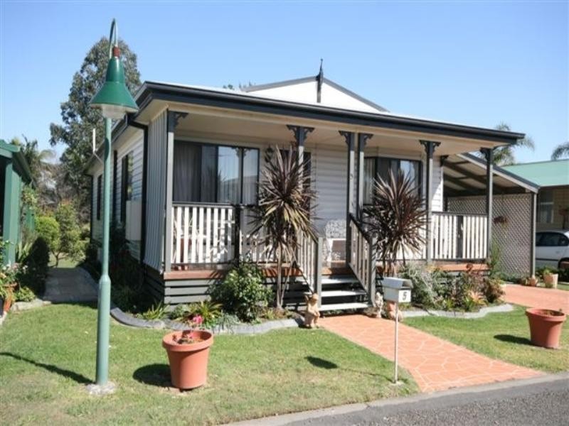 5 Bangalow Crescent, Gateway Village, Grafton NSW 2460