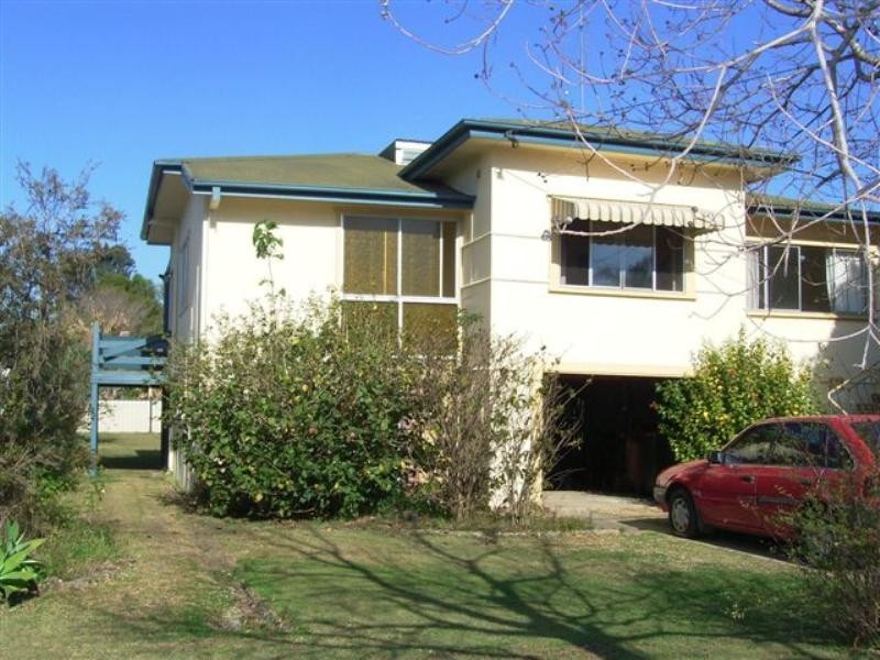 2/18 Chapman Street, Grafton NSW 2460