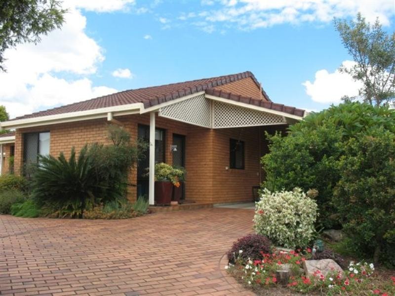 1/5 Eversley Close, Grafton NSW 2460