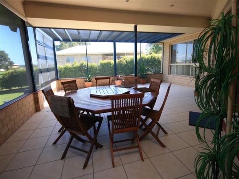 17 Lake Edgecombe Close, Junction Hill NSW 2460