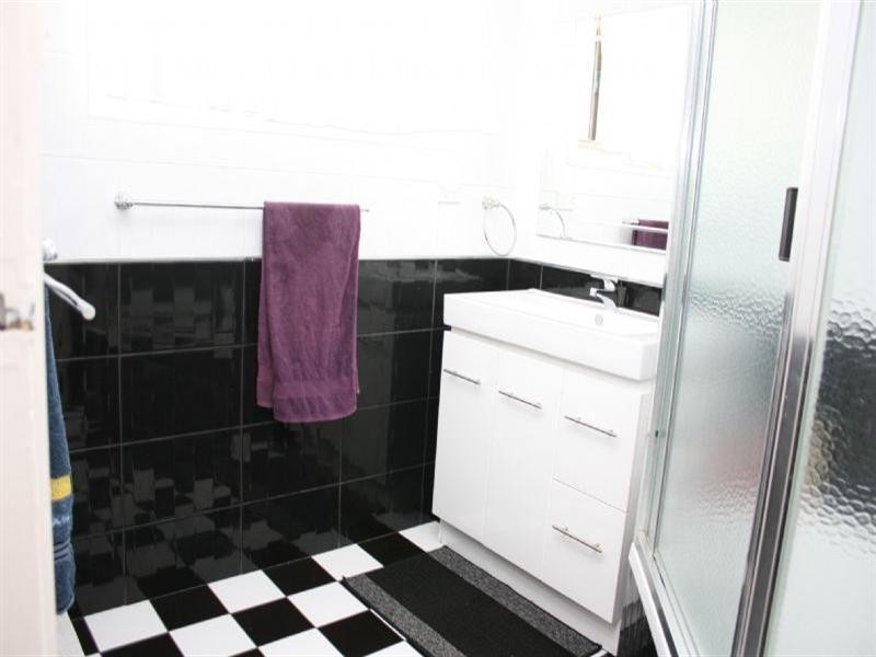 9 Edgecombe Avenue, Junction Hill NSW 2460