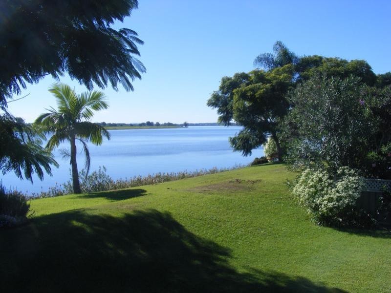 9 Lynhaven Crescent, Grafton NSW 2460