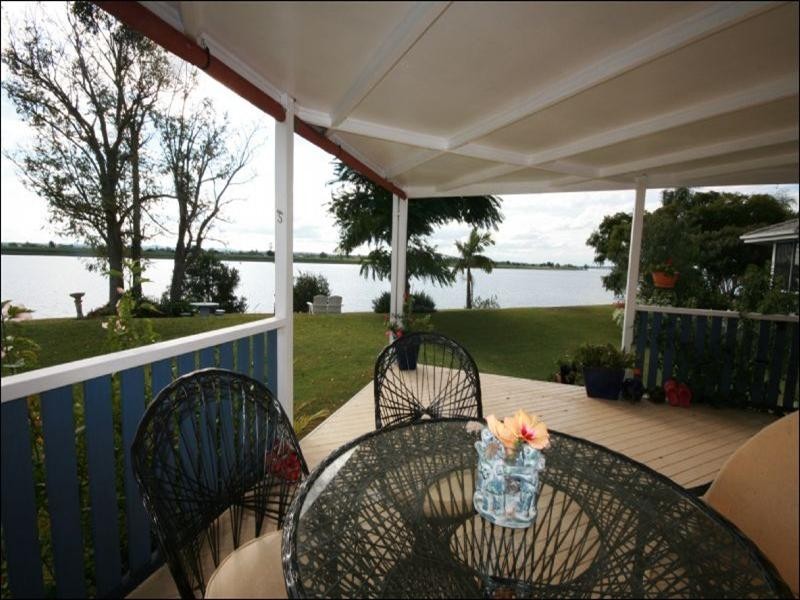 9 Lynhaven Crescent, Ulmarra NSW 2462