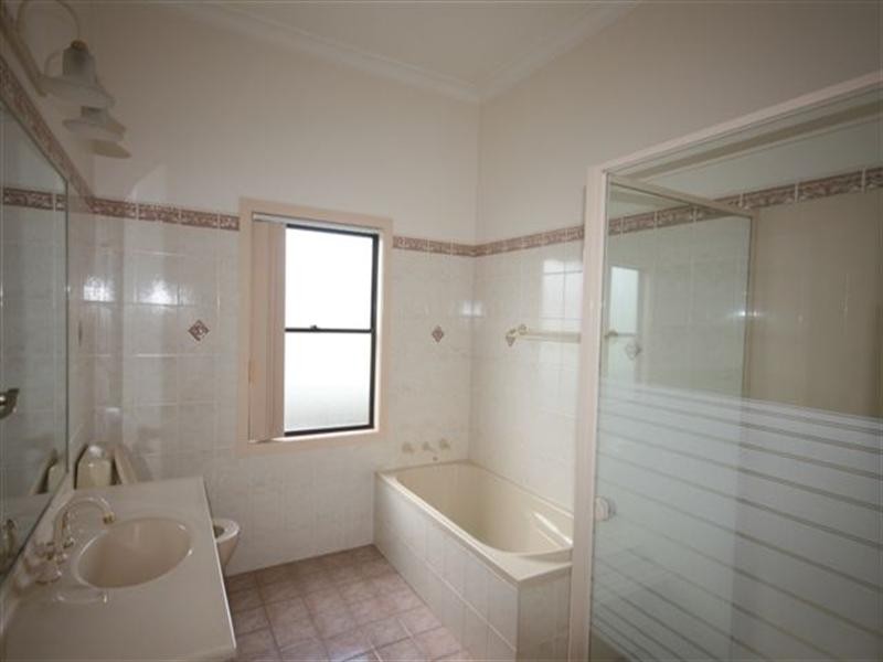 8 Cranworth Street, Grafton NSW 2460