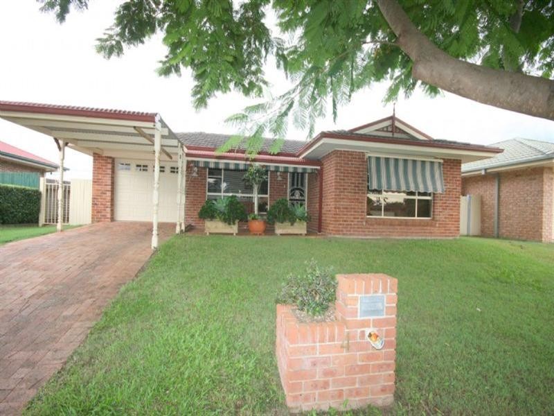 4 North Meadow Drive, Grafton NSW 2460