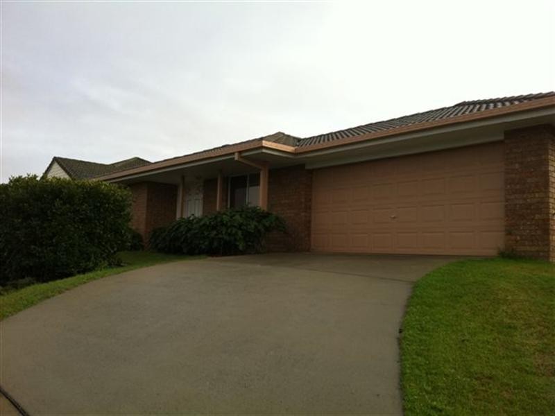11 Martin Crescent, Junction Hill NSW 2460