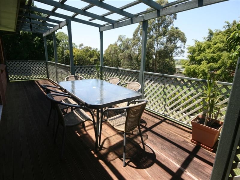 2 Figtree Avenue, Junction Hill NSW 2460