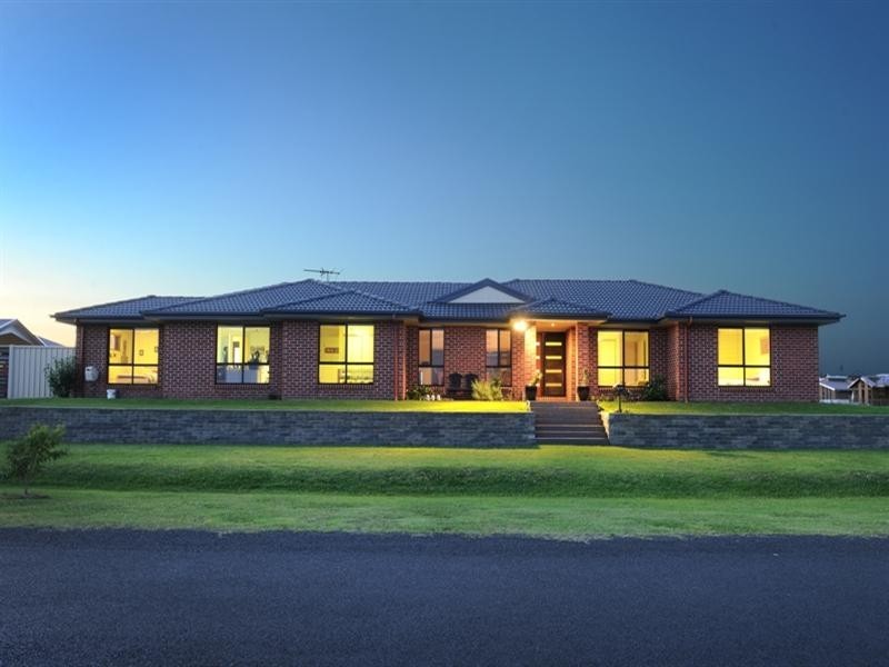 2a Clearwater Close, Grafton NSW 2460