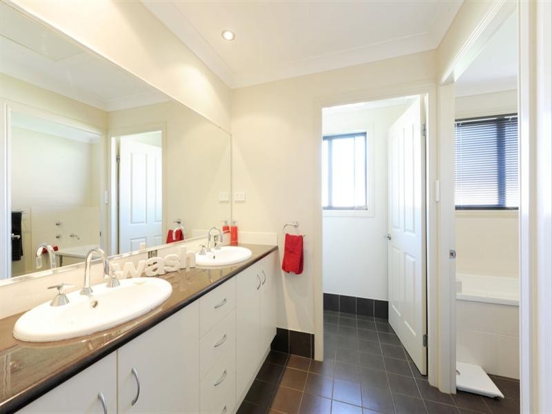 2a Clearwater Close, Grafton NSW 2460