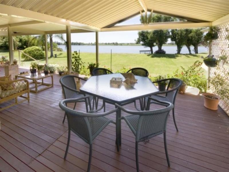 27 Lynhaven Crescent, Ulmarra NSW 2462