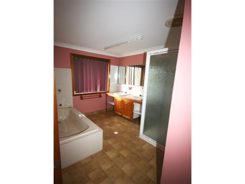 9 Bream Place, Seelands NSW 2460