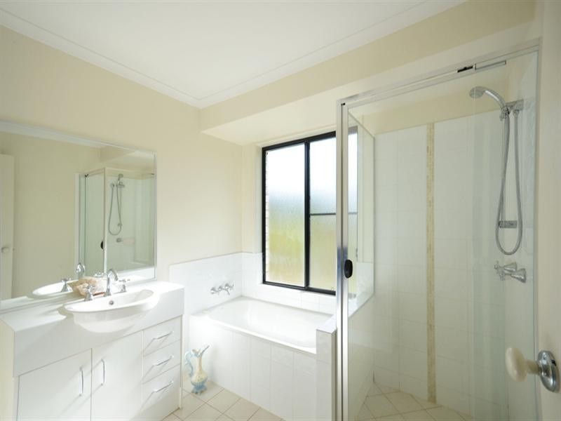 164 Clarence Way, Mountain View NSW 2460