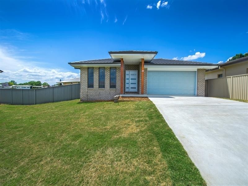 28 Mark Close, Grafton NSW 2460
