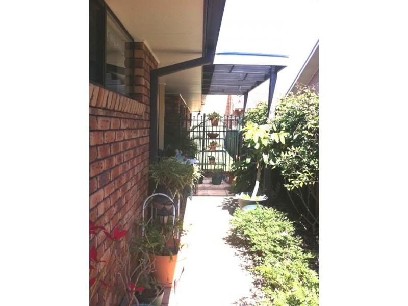 2/6 Schaeffer Close, Grafton NSW 2460