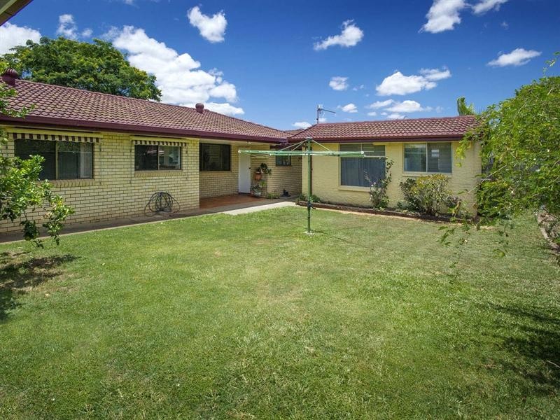 19 Figtree Avenue, Junction Hill NSW 2460