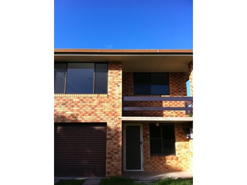 2/8 Gosford Close, Grafton NSW 2460