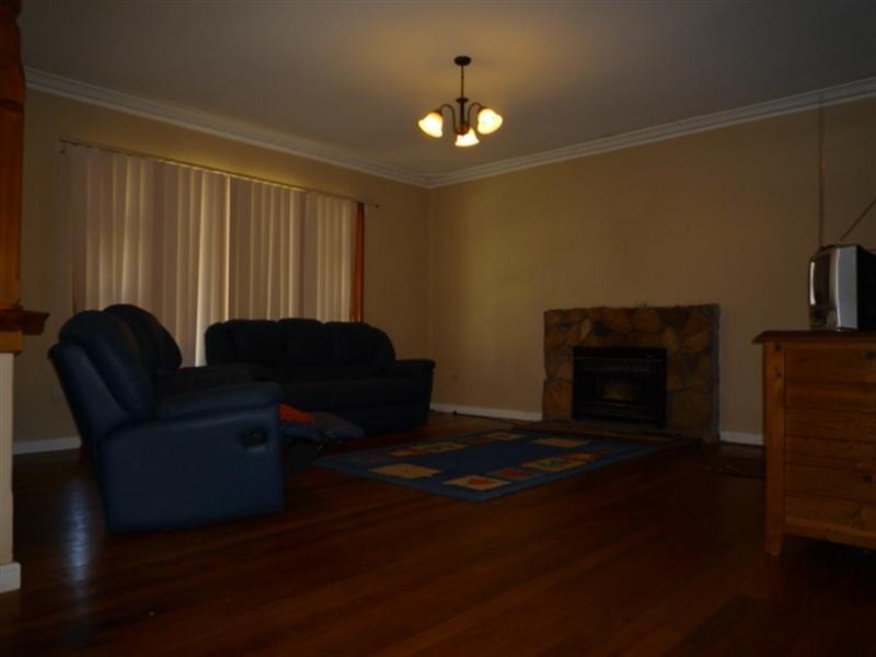 35 Deane Street, Mount Barker WA 6324