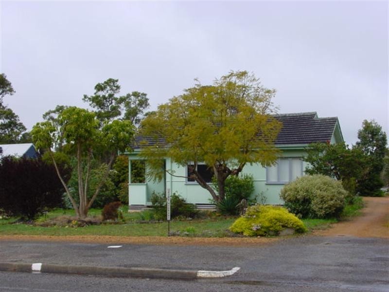 14 Parsons Street, Mount Barker WA 6324