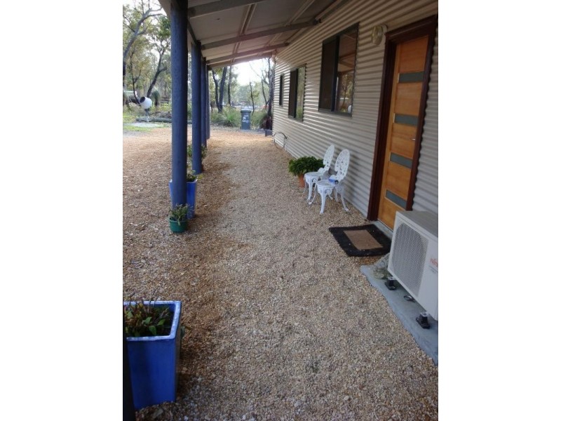 39 Warburton Road, Mount Barker WA 6324