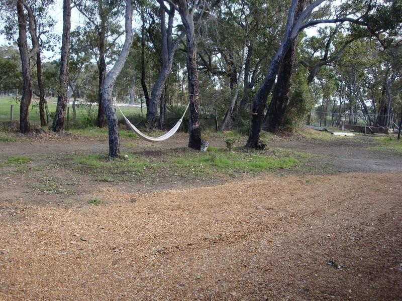 39 Warburton Road, Mount Barker WA 6324