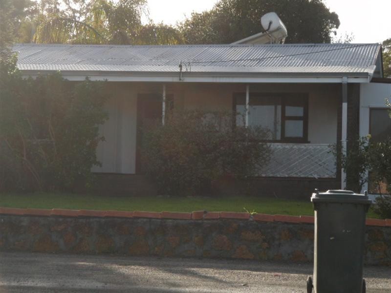 48 Albany Highway, Mount Barker WA 6324