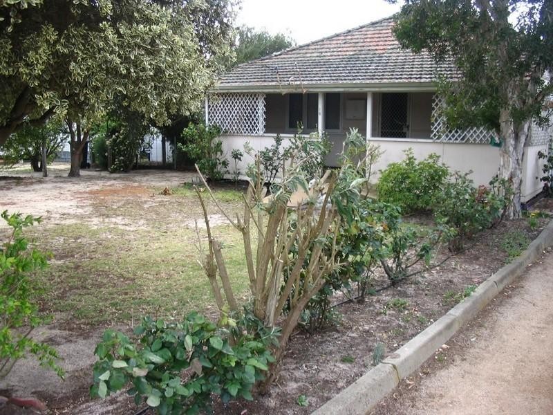 16 Gordon Street, Cranbrook WA 6321