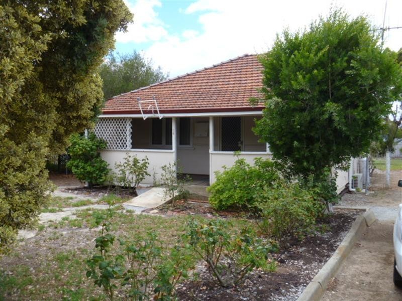 16 Gordon Street, Cranbrook WA 6321