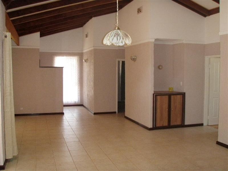 11 Hassell Avenue, Kendenup WA 6323