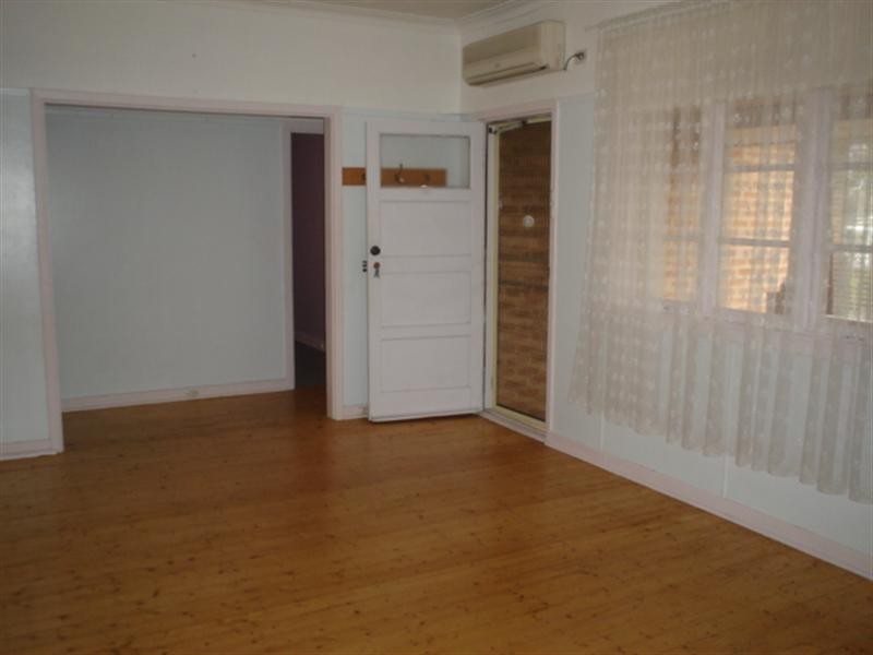 54 Deane Street, Mount Barker WA 6324