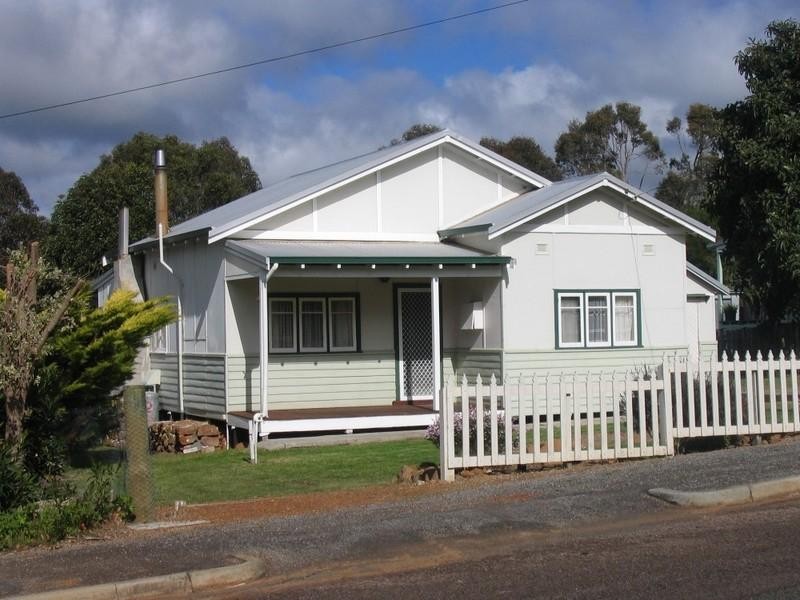 52 Montem Street, Mount Barker WA 6324